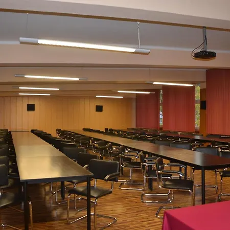 Skaut Otel 2*