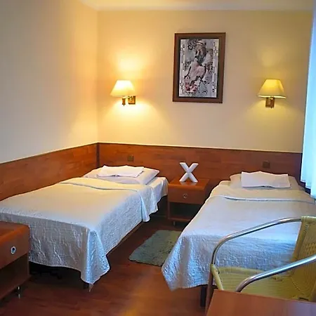 Hotel Skaut 2*